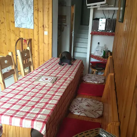 Lauzes Apartment *