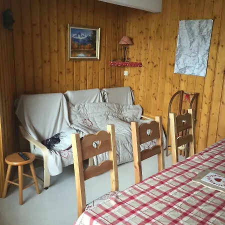 Lauzes Apartment *